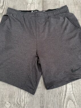 Nike Dri Fit Men's Heather Gray Athletic Shorts XL